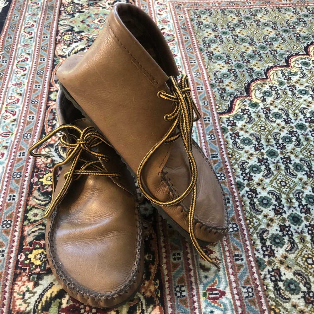 Unshoes Traverse Moccasin Boots